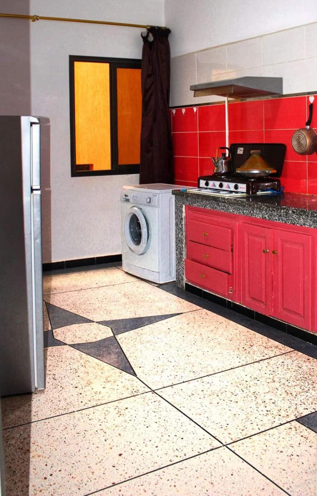 Residence Afgo Варзазат Екстериор снимка