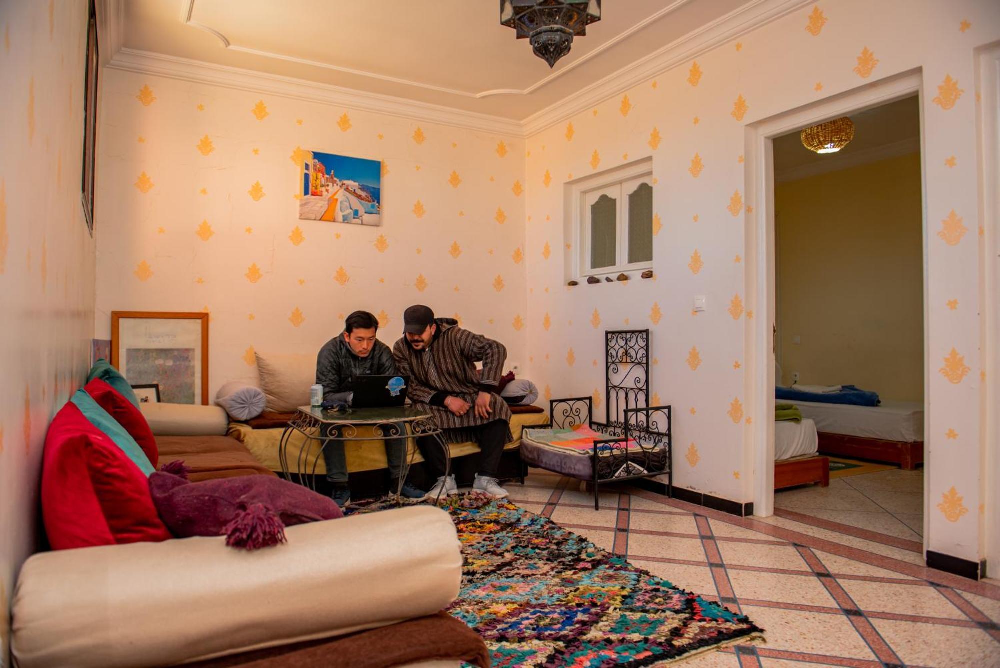 Residence Afgo Варзазат Екстериор снимка