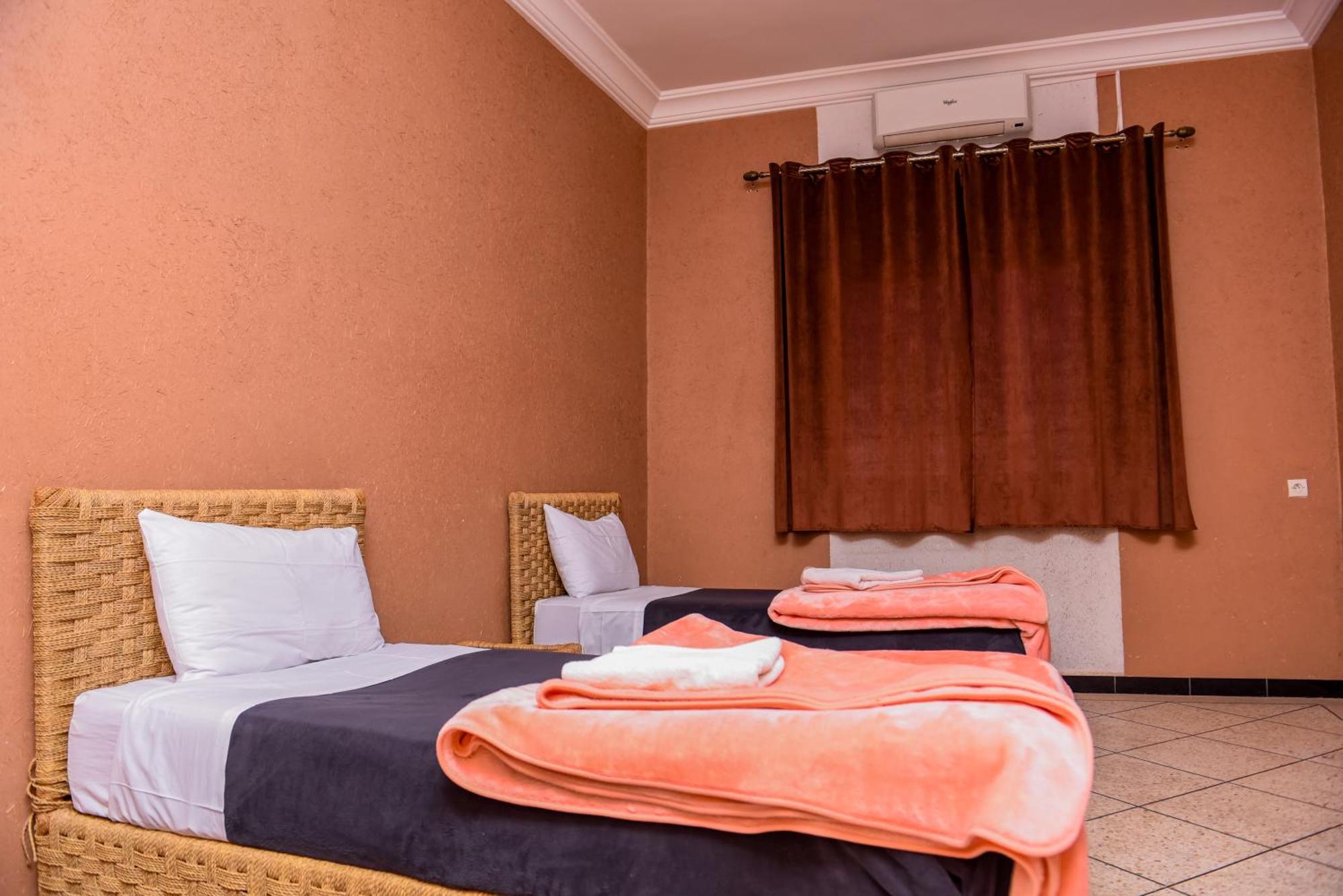 Residence Afgo Варзазат Екстериор снимка