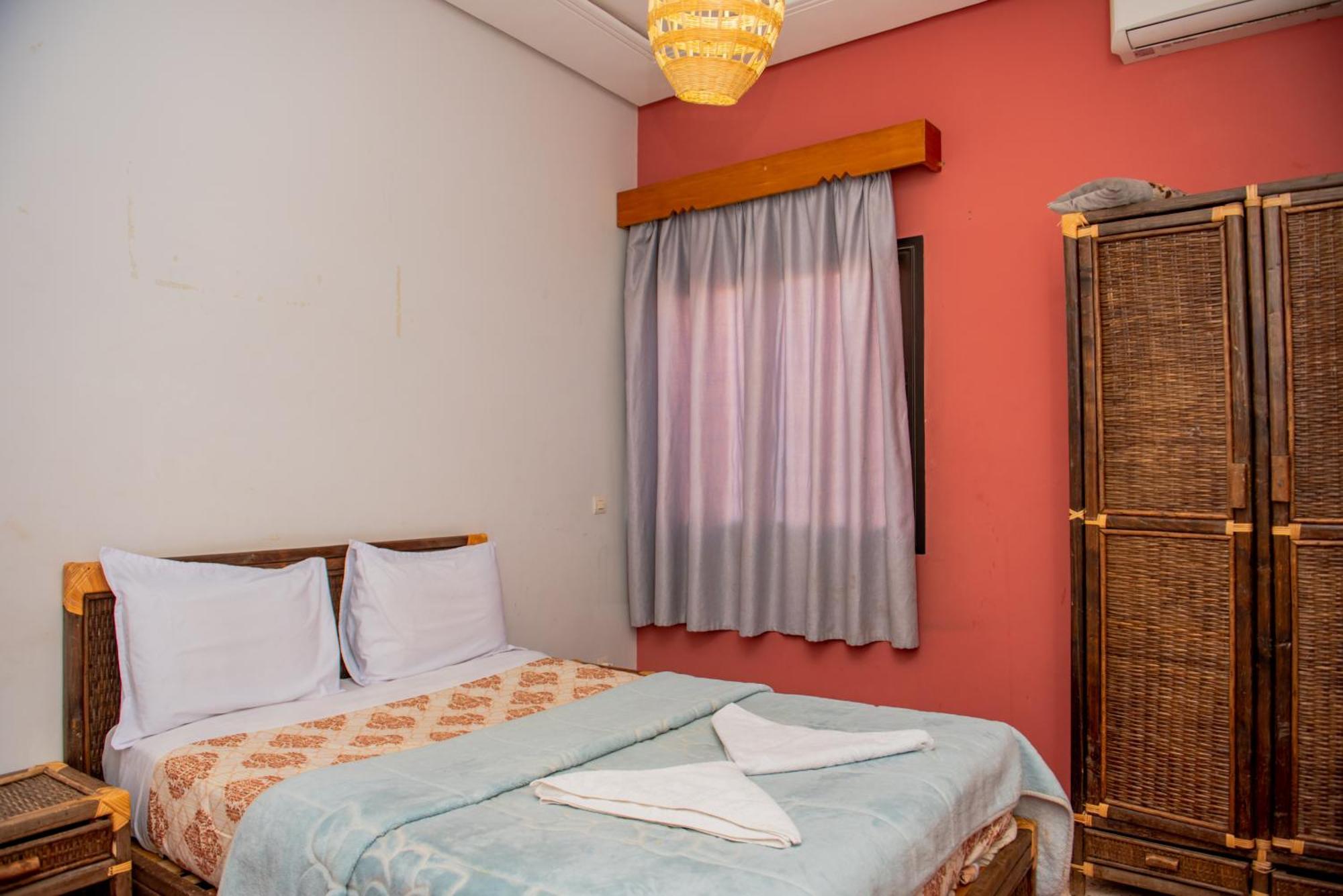 Residence Afgo Варзазат Екстериор снимка