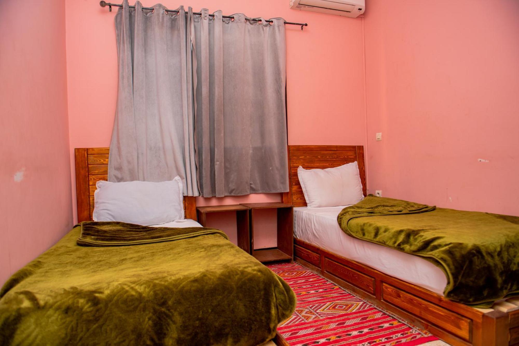 Residence Afgo Варзазат Екстериор снимка